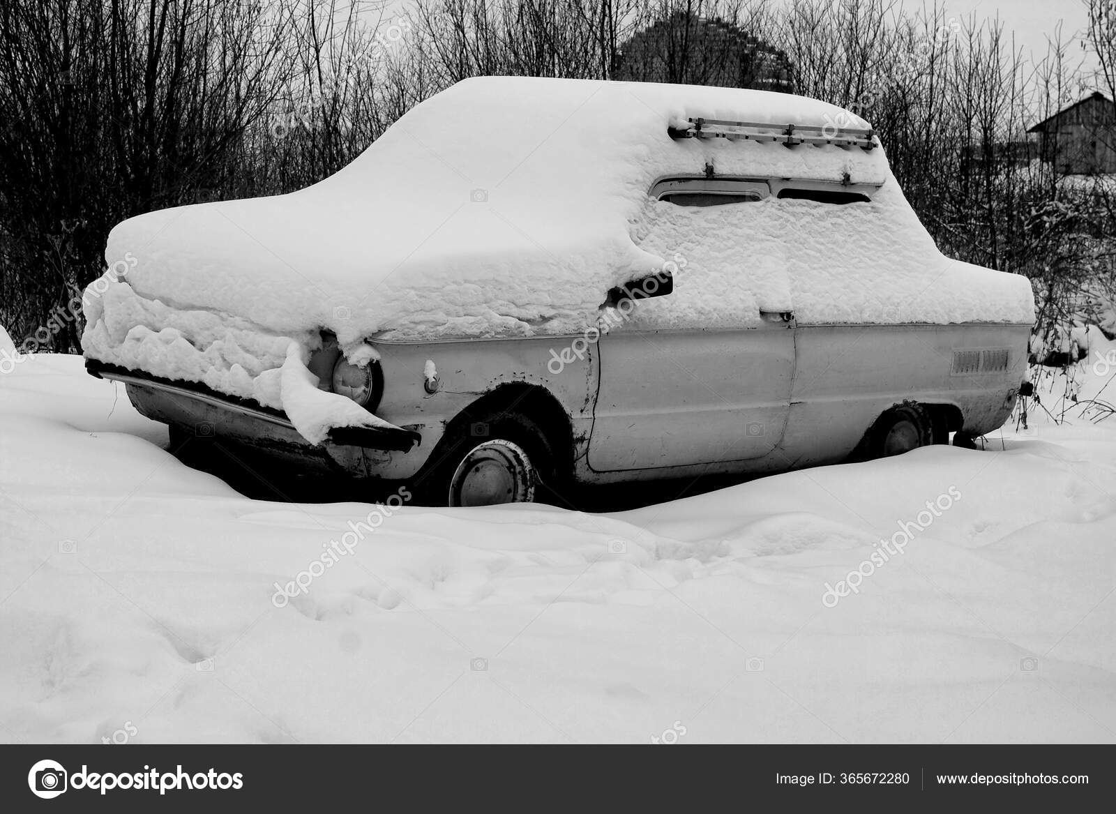 Old Car Stands Snow Winter — Stock Photo © Kooper.007 #365672280