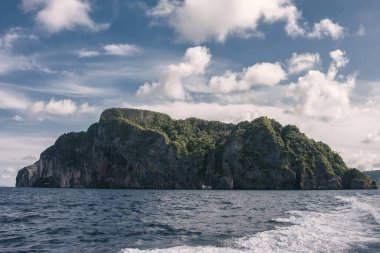 Kayalık adalar - Tayland 'ın en önemli yerlerinden biri.