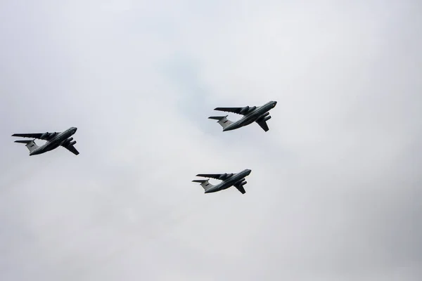 Aviones Combate Vuelan Formación Mayo Victory Parade —  Fotos de Stock