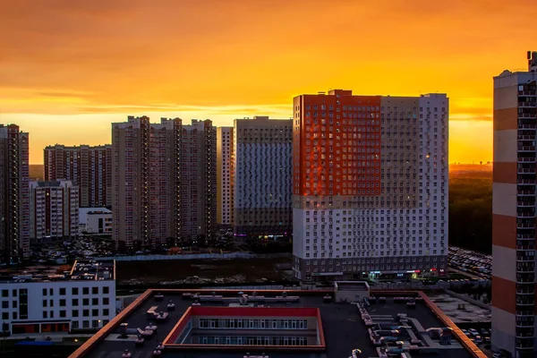 Gouden Zonsondergang Uit Het Raam Van Mijn Huis — Stockfoto