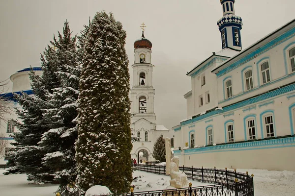 Дзвіниця Райфської Матері Божої Православного Монастиря — стокове фото