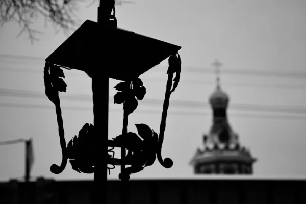Lâmpada Rua Fundo Cúpula Igreja Ortodoxa — Fotografia de Stock
