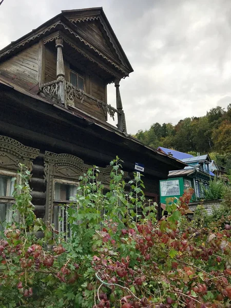 Vesnický Dům Centrálním Pruhu Ruska Město Gorochhovets — Stock fotografie