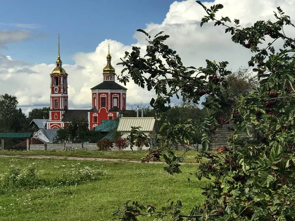 Église Orthodoxe Sur Les Rives Rivière Kamenka Suzdal Russie — Photo