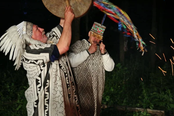 Acteurs Kostuums Van Sjamanen Uit Peru Repeteren Scène — Stockfoto