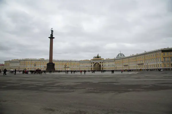 Plaza Del Palacio Edificio Del Estado Mayor San Petersburgo Rusia — Foto de Stock