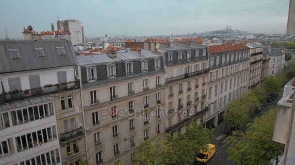 Ηλιόλουστη μέρα: Παρίσι πόλης ταράτσα κυκλοφορίας δρόμο Πανόραμα Γαλλία — Αρχείο Βίντεο