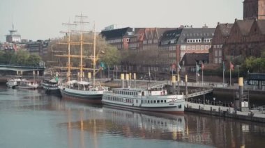 Bremen, Almanya - Mai 5: Bremen eski şehrin tarihi merkezi. 5 Nisan 2015 yılında Bremen, Almanya. Eski şehir Alman Simgesel Yapı masal rota parçasıdır ve Unesco Dünya Mirası.