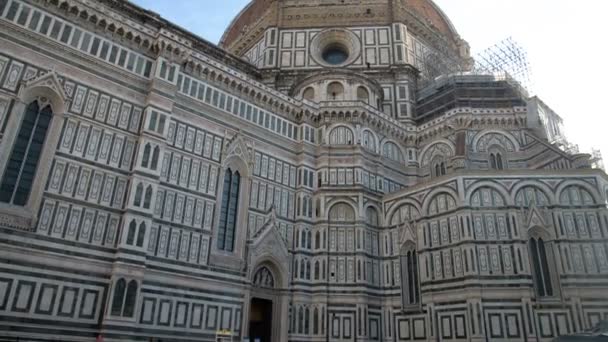 The cattedrale di santa maria del fiore englisch: cathedral of saint maria of the flower in florence, italien. — Stockvideo