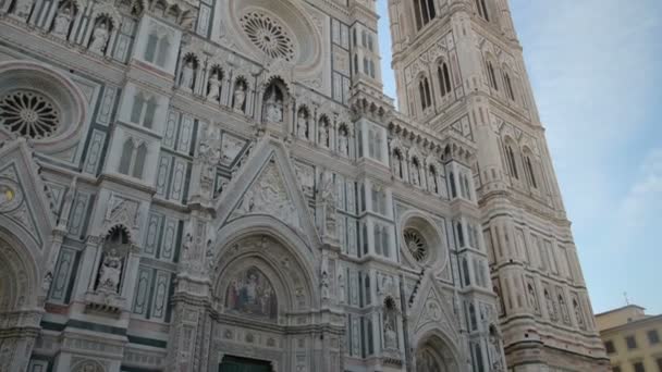 The Cattedrale di Santa Maria del Fiore Español: Catedral de Santa María de la Flor en Florencia, Italia . — Vídeo de stock