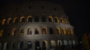 Roma: Colosseum gece