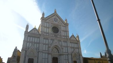 Florence, İtalya - 2017 yaklaşık: Basilica di Santa Croce, dünyanın en büyük Fransisken Kilisesi.