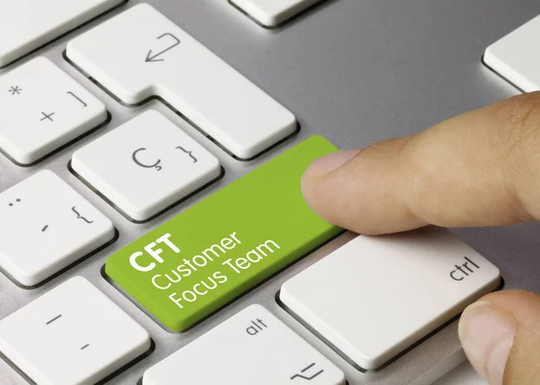 Cft 고객 포커스 팀 - 녹색 키보드 키에 새겨진 글. — 스톡 사진