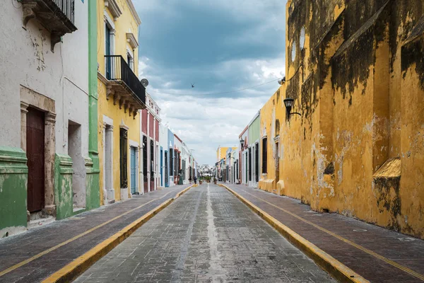 Brightly Colored Houses Street Campeche Mexico — Stock Photo, Image