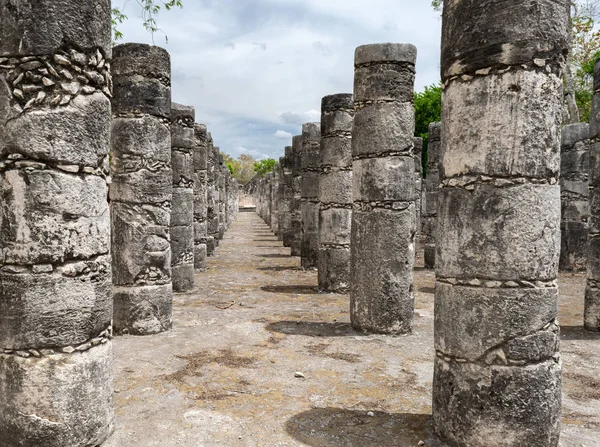 Structure Aux Mille Colonnes Ruines Mayas Avec Des Piliers Sculptés — Photo