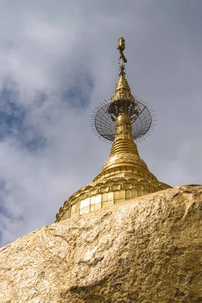 Pozlacená Stúpa Vrcholu Chrámu Golden Rock Kyaiktiyo Myanmar Kyaiktiyo Pagoda — Stock fotografie