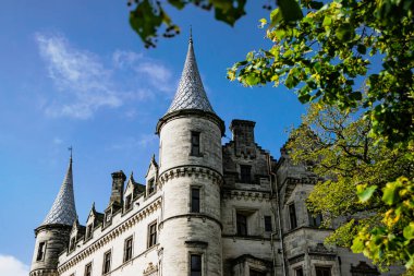 Sutherland, İskoçya - 15 Eylül 2018: Sutherland Kontu ve Sutherland Klanı 'nın aile merkezi olan görkemli Dunrobin Kalesi' ne yakın çekim.