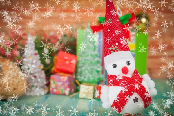 Décoration de Noël avec faux flocons de neige — Photo
