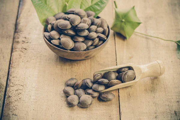 kurutulmuş kapsül Sacha InChI fıstıkla ahşap meyvesi tohumu 