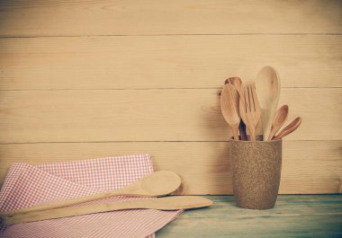 mutfak eşyaları, tahta kaşık kahve bardağı 