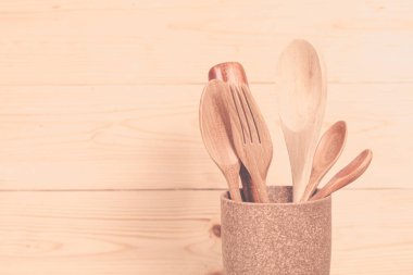 mutfak eşyaları, tahta kaşık kahve bardağı 