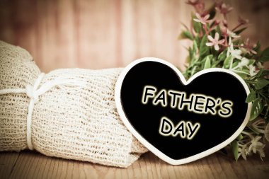 Mutlu Babalar günü ile kuru çiçekler buket