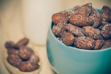 badem Kupası tablo. Seçici odak, sığ Dof