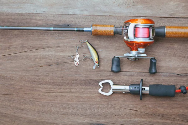 Mücadele - balıkçılık Baitcasting Reel, tutma ve lureon ahşap ba