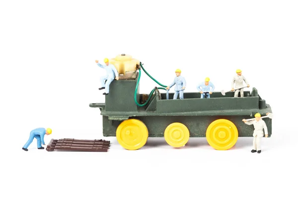 ミニチュアおもちゃの列車の労働者 — ストック写真