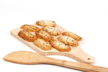 Siyah susam ile küçük tatlı kurabiye ev yapımı, 