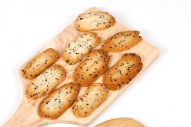 Siyah susam ile küçük tatlı kurabiye ev yapımı, 