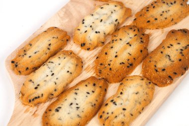 Siyah susam ile küçük tatlı kurabiye ev yapımı, 