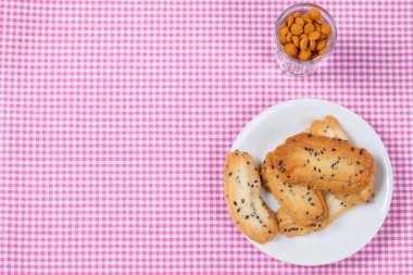 Ev küçük tatlı kurabiye siyah susam, genellikle roun ile yapılan