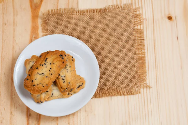 Ev küçük tatlı kurabiye siyah susam ile yapılmış, genellikle yuvarlak