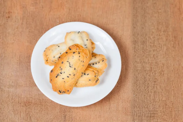 Home made a small sweet cookie with black sesame, typically roun — Stock Photo, Image