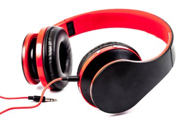 beyaz zemin üzerine kırmızı baş telefon