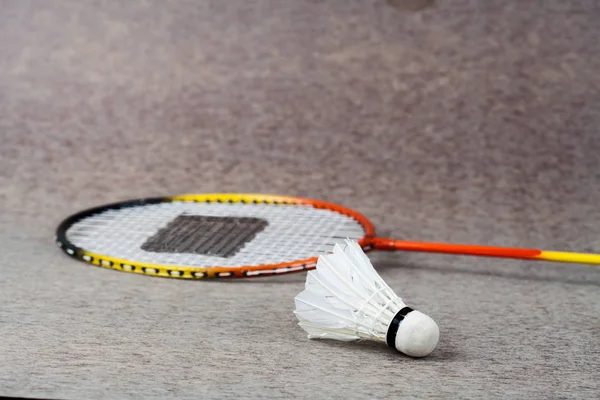 Badminton Raket arka plan üzerinde — Stok fotoğraf