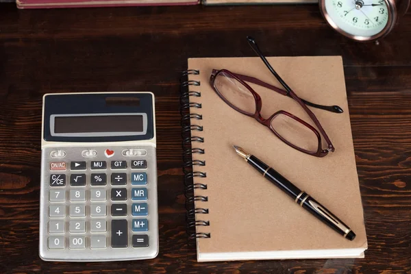 Pluma Estilográfica Gafas Nota Del Libro — Foto de Stock