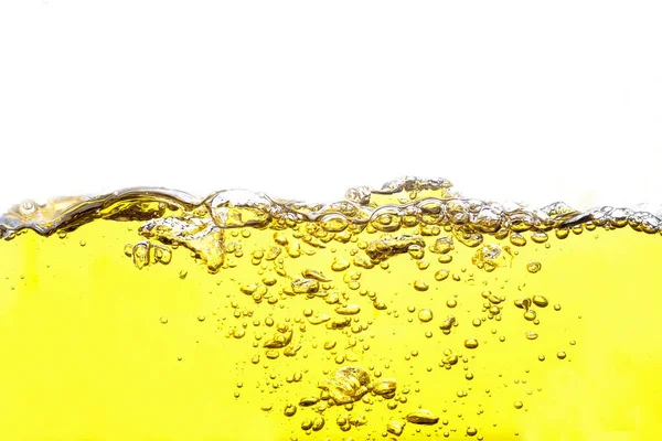 Arka planda hava kabarcıkları olan su veya su dalgası