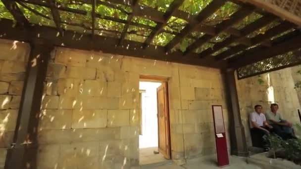 阿塞拜疆 2019年巴库旧城的室内 一座非常古老的城市的古代房间是用石头铺成的 阿塞拜疆建筑 — 图库视频影像