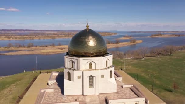 Small mosque aerial view. Volga Bulgaria - historical and architectural complex. — 비디오