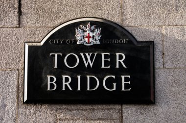 Tower Bridge güneşli bir günde