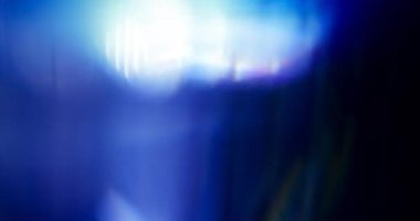 Siyah Arkaplanda Mavi Işık Sızıntısı. Üst üste koy. Geçiş