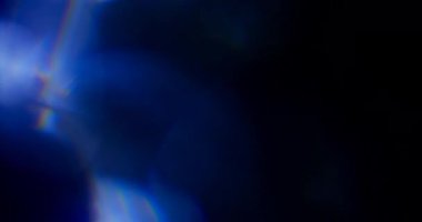 Siyah Arkaplanda Mavi Işık Sızıntısı. Üst üste koy. Geçiş