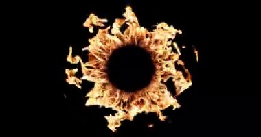 Kara Arkaplanda Ateş Çemberi. Üst üste