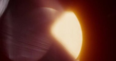 Amber Light Kara Arkaplanda Sızıntı Yapıyor. Üst üste koy. Dönüşüm. Video Renk Filtreleri