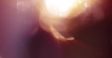 Amber Light Kara Arkaplanda Sızıntı Yapıyor. Üst üste koy. Dönüşüm. Video Renk Filtreleri