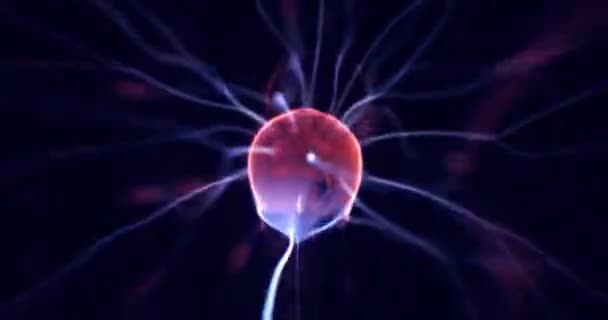 プラズマボール 電気の実験 フラッシュライトニング — ストック動画