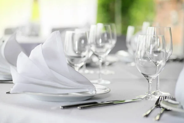 Classic restaurant dinner setting — Stock Photo, Image