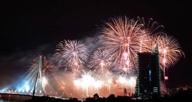 Selam riga gece gökyüzü